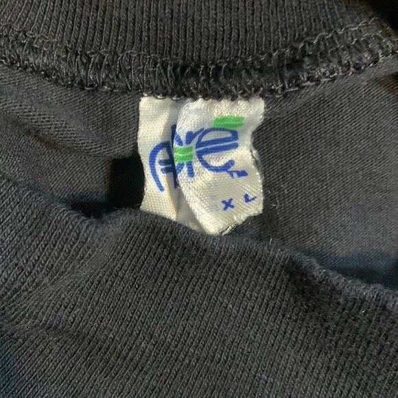 Colorado Rose Textured Graphic Black Mock Neck Short Sleeve Tee XL - Picture 4 of 6